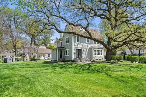 1633 E River Pkwy, Minneapolis, MN 55414