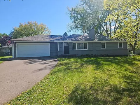 216 Hawes Ave, Shoreview, MN 55126