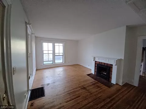 Living - 318 6th St E, Northfield, MN 55057 photo 3 of 4