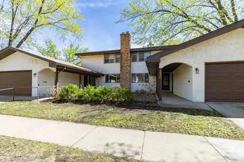 222 Virginia St, Saint Paul, MN 55102