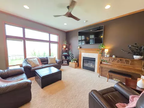 Living - 505 4th St SE, Plainview, MN 55964 photo 1 of 6