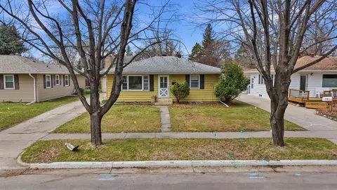 1221 Elm St S, Moorhead, MN 56560