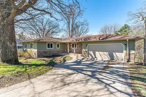 1721 Minnehuta Dr, Fergus Falls, MN 56537