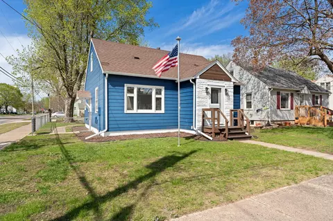 Exterior - 801 11th Ave SE, Austin, MN 55912 photo 6 of 11