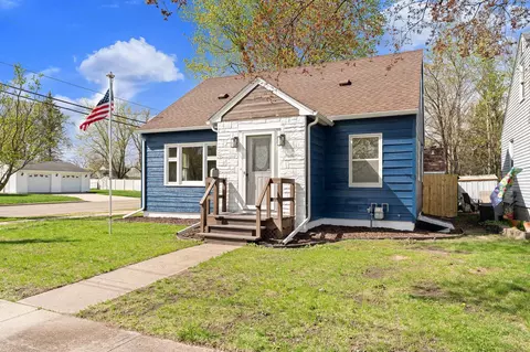 Exterior - 801 11th Ave SE, Austin, MN 55912 photo 7 of 11