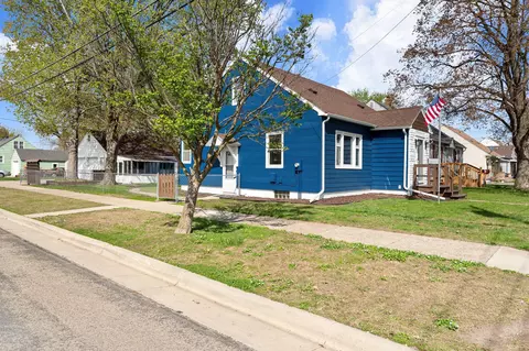 Exterior - 801 11th Ave SE, Austin, MN 55912 photo 8 of 11