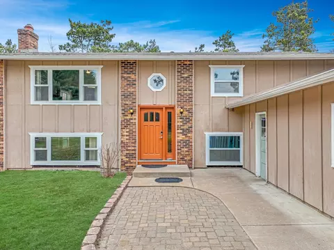 965 Evergreen Trl, Lino Lakes, MN 55014