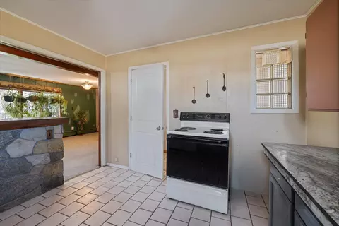 Kitchen - 429 S 4th Ave E, Ely, MN 55731 photo 2 of 6