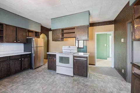 Kitchen - 429 S 4th Ave E, Ely, MN 55731 photo 5 of 6