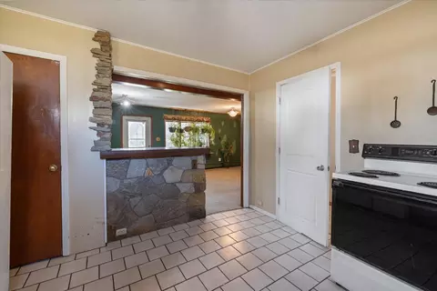 Entry Way - 429 S 4th Ave E, Ely, MN 55731 photo 1 of 4