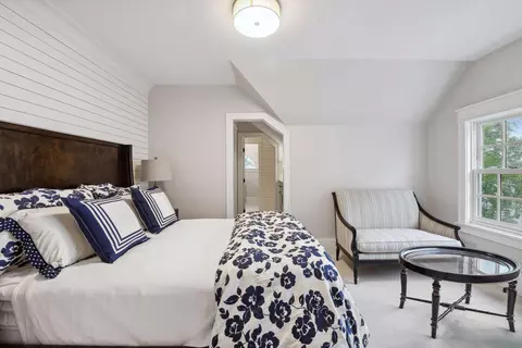 Bedroom - 20100 Lakeview Ave, Deephaven, MN 55331 photo 3 of 4