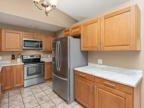 Kitchen - 1312 Deercliff Ln, Eagan, MN 55123 photo 1 of 3