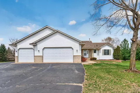 36921 Elk Ave, North Branch, MN 55056