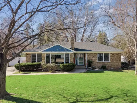 5311 Saint Croix Ave N, Golden Valley, MN 55422