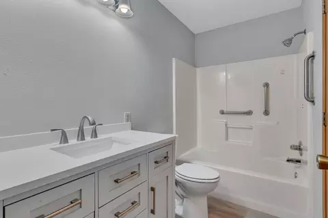 Bath - 1811 13th St SE, Willmar, MN 56201 photo 1 of 2