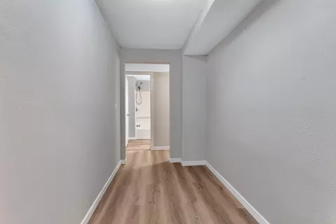 Entry Way - 1811 13th St SE, Willmar, MN 56201 photo 4 of 4