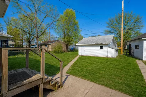 Exterior - 112 16th Ave S, Saint Cloud, MN 56301 photo 4 of 5