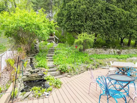 885 Old Lexington Ave, Saint Paul, MN 55116
