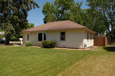 601 5th Ave S, Hopkins, MN 55343
