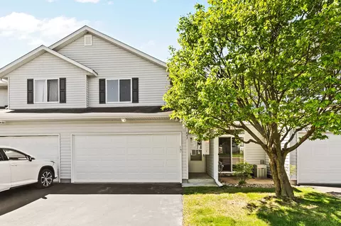 643 Roundhouse St, Shakopee, MN 55379