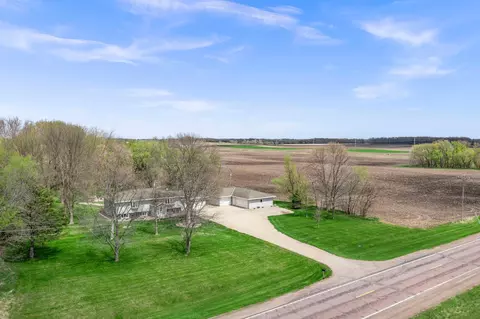 16474 200th St, Hutchinson, MN 55350