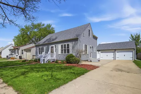 1801 2nd Ave SE, Austin, MN 55912