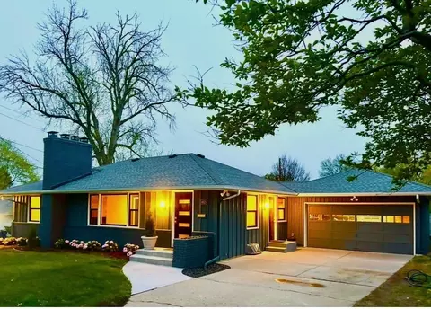 4625 Valley View Rd, Edina, MN 55424