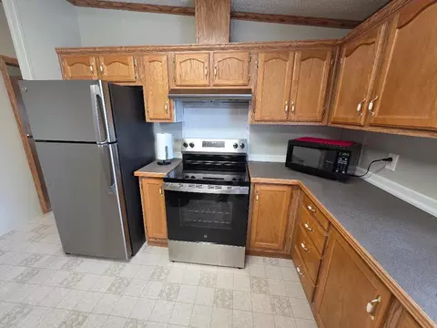 Kitchen - 908 Trailview St, Bovey, MN 55709 photo 2 of 3