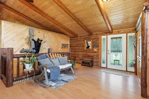 Entry Way - n6101 9th Street, Spooner, WI 54801 photo 1 of 2