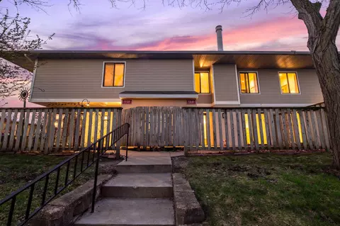 1241 Wagon Wheel Rd, Hopkins, MN 55343