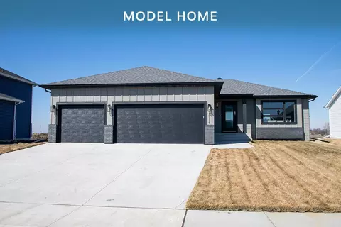 10117 Concord Dr, Horace, ND 58047