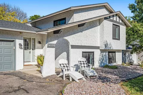 14190 Sunnyslope Dr, Maple Grove, MN 55311