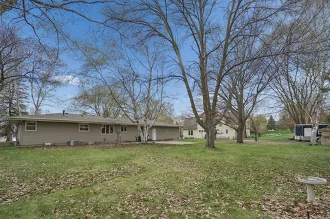 Exterior - 815 Myrtle St, Buffalo, MN 55313 photo 7 of 8
