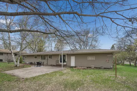 Exterior - 815 Myrtle St, Buffalo, MN 55313 photo 5 of 8
