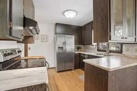 Kitchen - 815 Myrtle St, Buffalo, MN 55313 photo 3 of 5
