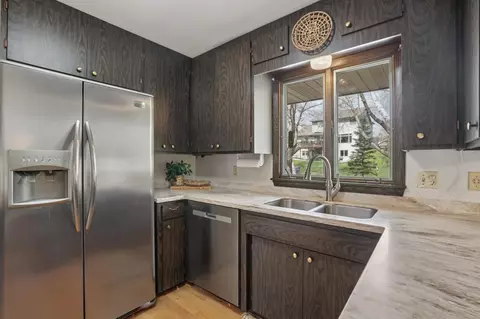 Kitchen - 815 Myrtle St, Buffalo, MN 55313 photo 5 of 5