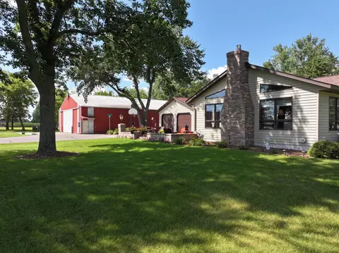 8010 Center St, Clear Lake, MN 55319