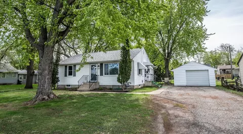 612 Pine St, Farmington, MN 55024