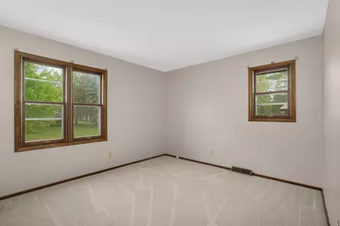Bedroom - 208 Lowell Rd, Champlin, MN 55316 photo 1 of 7