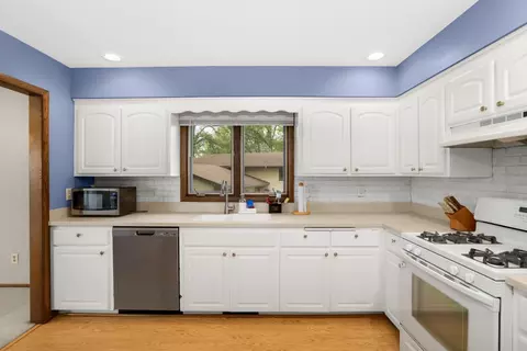 Kitchen - 208 Lowell Rd, Champlin, MN 55316 photo 2 of 3