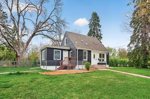 1475 Ivy Ave E, Saint Paul, MN 55106