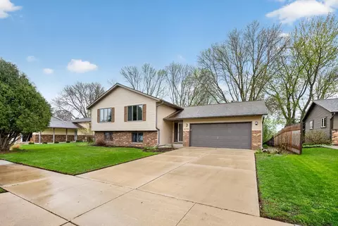 4306 1st St NW, Rochester, MN 55901
