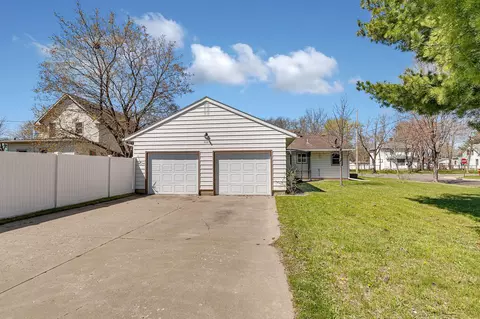 Exterior - 900 14th Ave S, Saint Cloud, MN 56301 photo 2 of 10