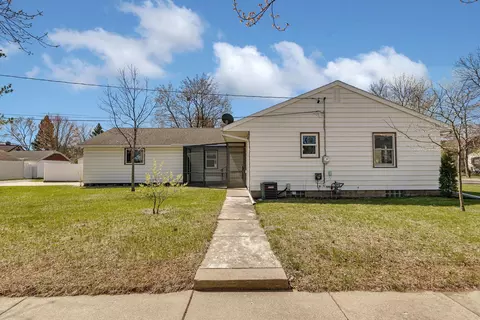 Exterior - 900 14th Ave S, Saint Cloud, MN 56301 photo 10 of 10