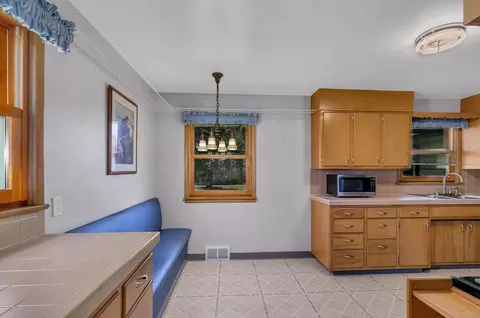 Kitchen - 900 14th Ave S, Saint Cloud, MN 56301 photo 3 of 4