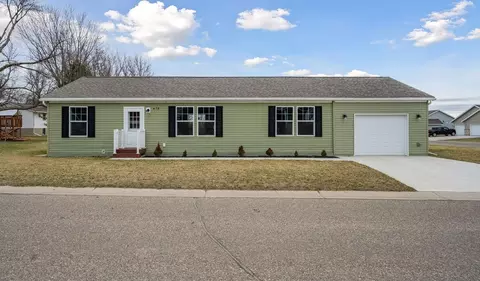 675 Brooks St S, Eden Valley, MN 55329
