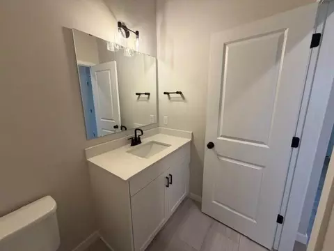 Bath - 4801 Baker Reserve Ln, Maple Plain, MN 55359 photo 1 of 4