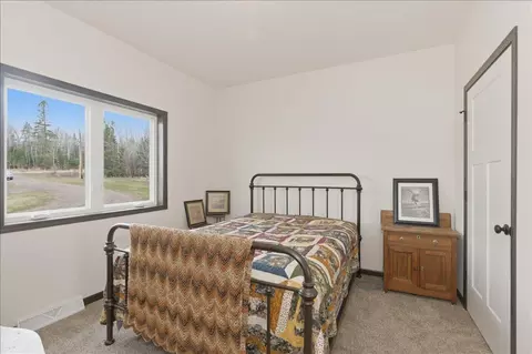 Bedroom - 6152 Homestead Rd, Duluth, MN 55804 photo 1 of 2