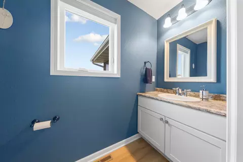 Bath - 2070 Pratt Cir, Saint Peter, MN 56082 photo 1 of 4
