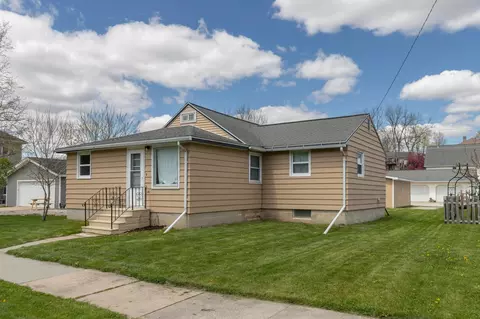 409 Main St SW, Preston, MN 55965